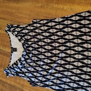 𝅺ANN Taylor Sleeveless Top, Black w/white Pattern, Size XS, Lightweight